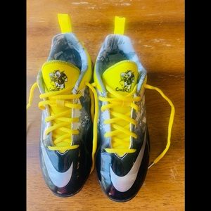 NIKE UO “Cancer Sucks” Edition Football Cleats